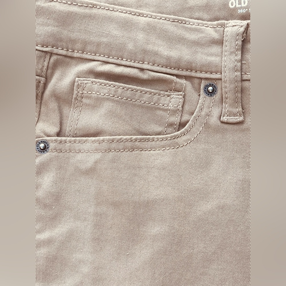 NWT Old Navy size 16 360° Stretch Slim Built Jeans. - Picture 9 of 13